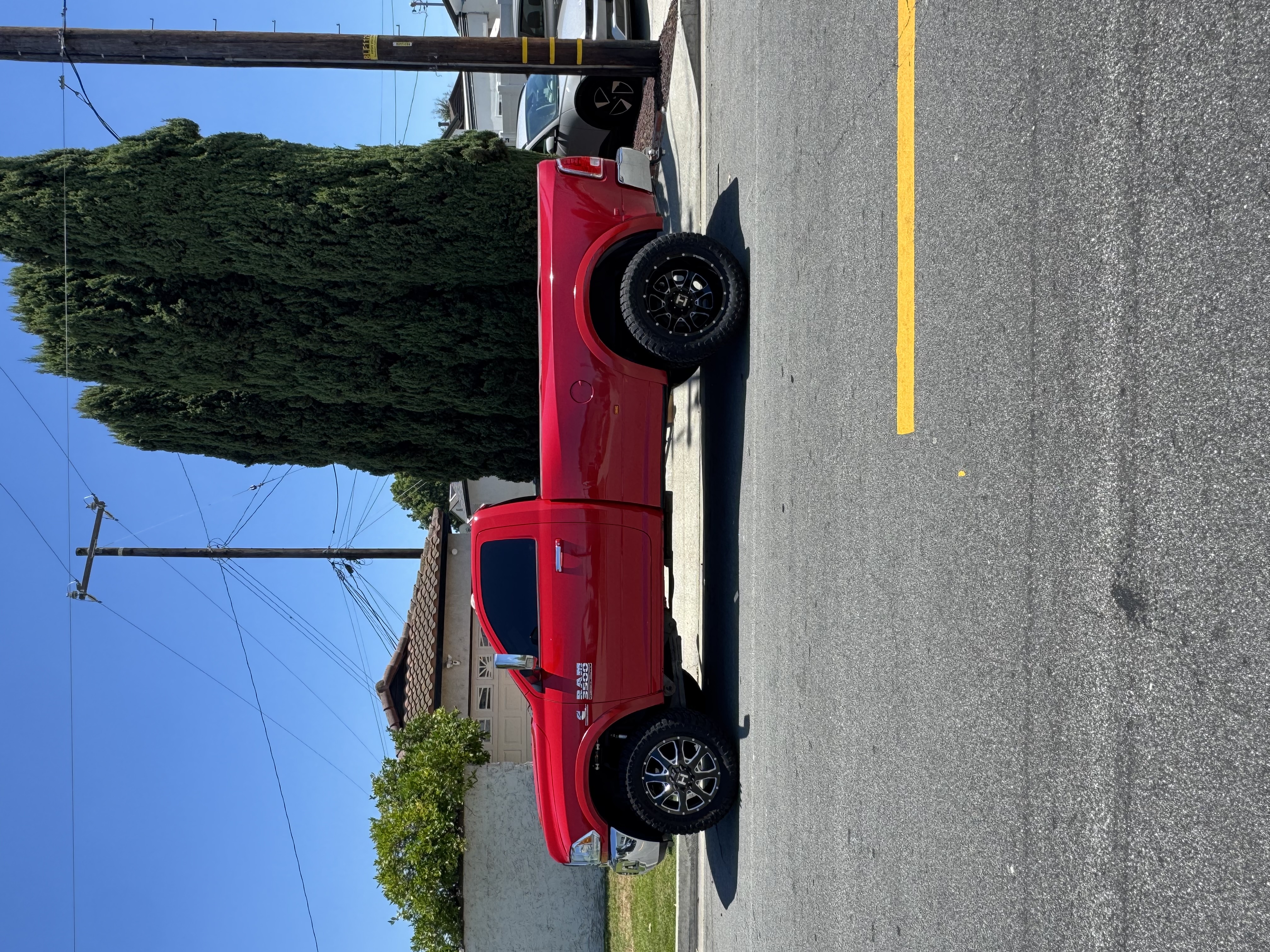 Used 2014 RAM 3500 SLT w/ Popular Equipment Group AWD/4WD image 2