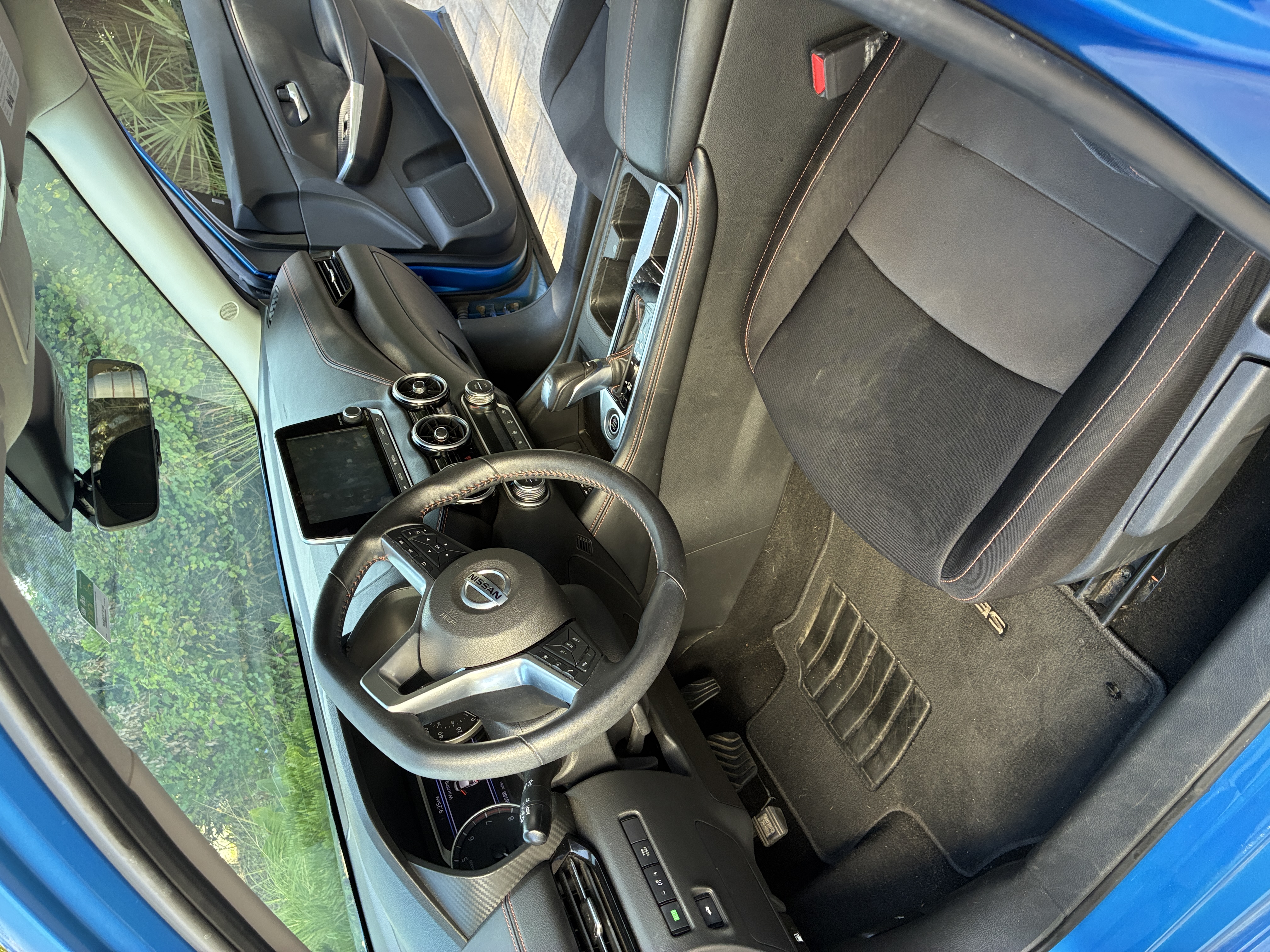 Used 2020 Nissan Sentra SR w/ Electronics Package FWD image 9