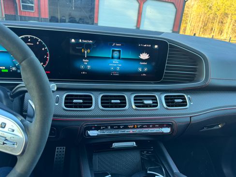 Used 2023 Mercedes-Benz GLE 53 AMG GLE 53 Sport Utility 4D image 15