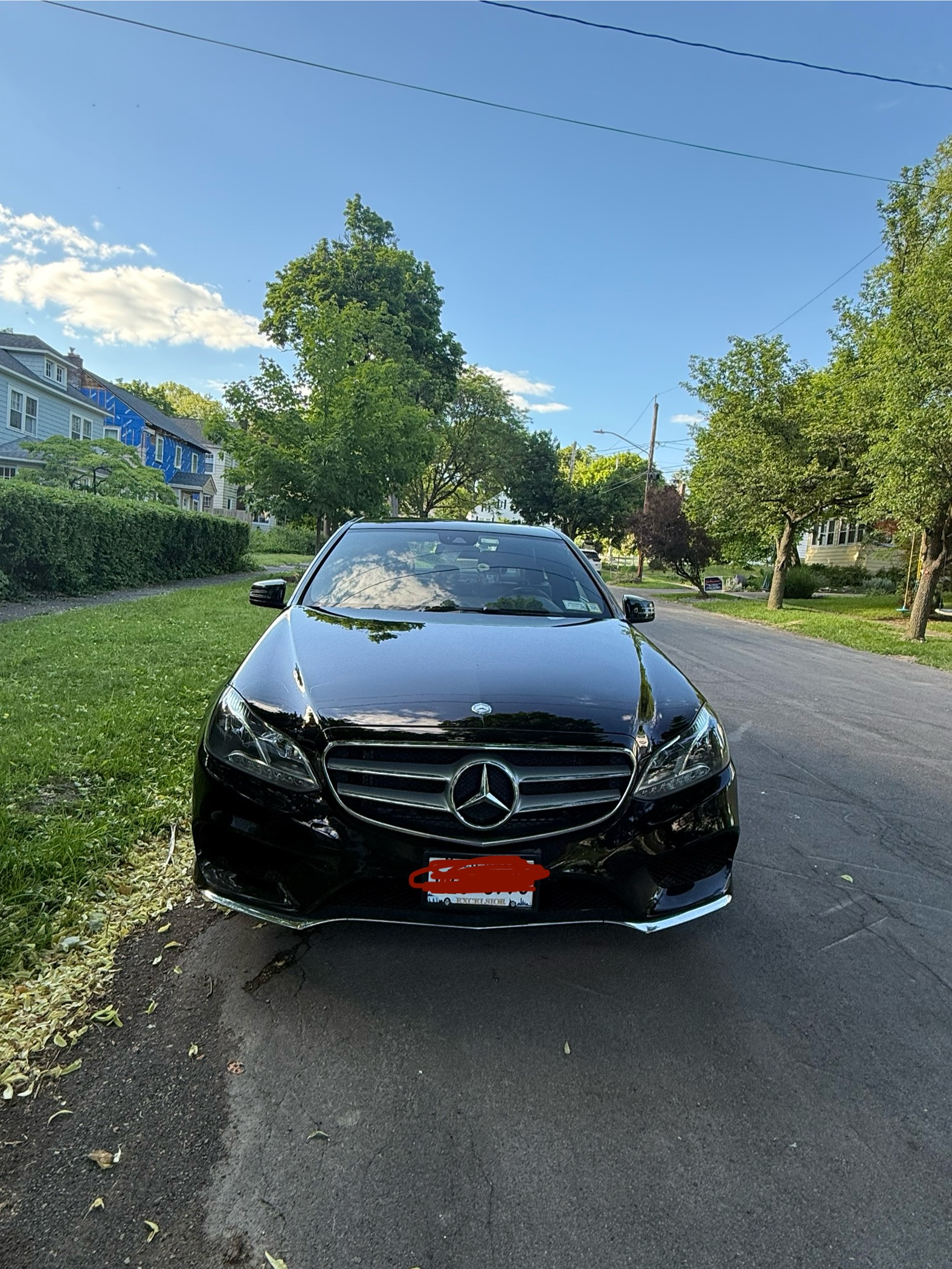Used 2016 Mercedes-Benz E 350 4MATIC Sedan image 4