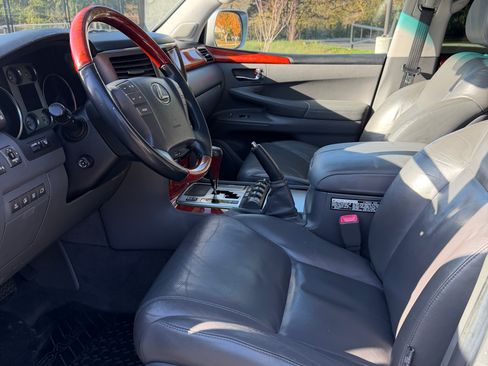 Used 2008 Lexus LX 570 4WD image 6