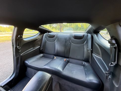 Used 2015 Hyundai Genesis 3.8 image 19