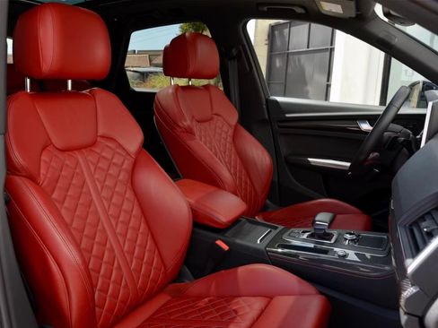 Used 2018 Audi SQ5 Premium Plus w/ Navigation Package AWD/4WD image 11