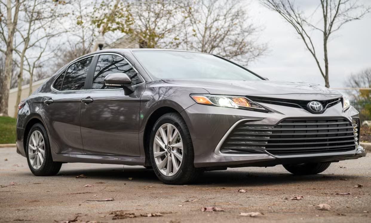 Used 2024 Toyota Camry LE w/ Convenience Package FWD image 13