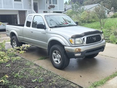 Used 2002 Toyota Tacoma 4x4 Xtracab V6 w/ SR5 Pkg w/ Color-Keyed Pkg