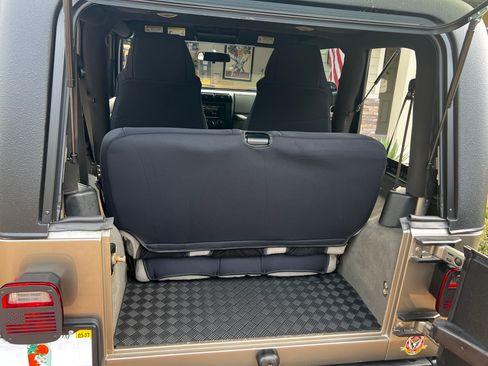 Used 2006 Jeep Wrangler Rubicon image 14