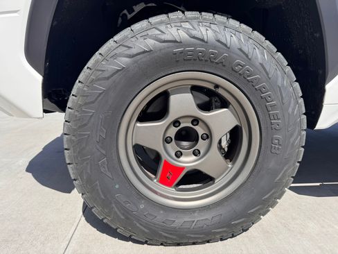 Used 2023 Toyota Tundra SR5 w/ SR5 Premium Package image 12