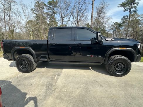 Used 2025 GMC Sierra 2500 AT4X w/ AT4X AEV Edition image 10