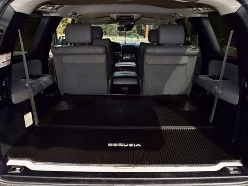 Used 2018 Toyota Sequoia Platinum image 14