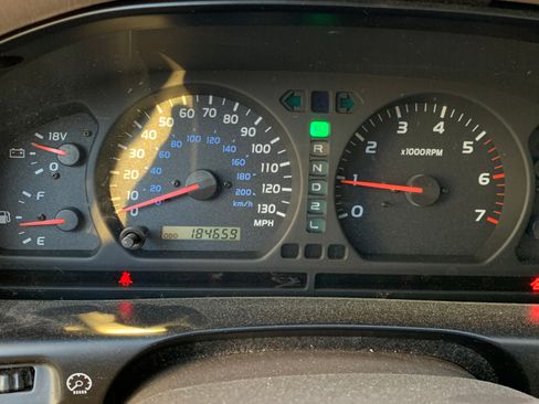 Used 1999 Toyota Land Cruiser image 14