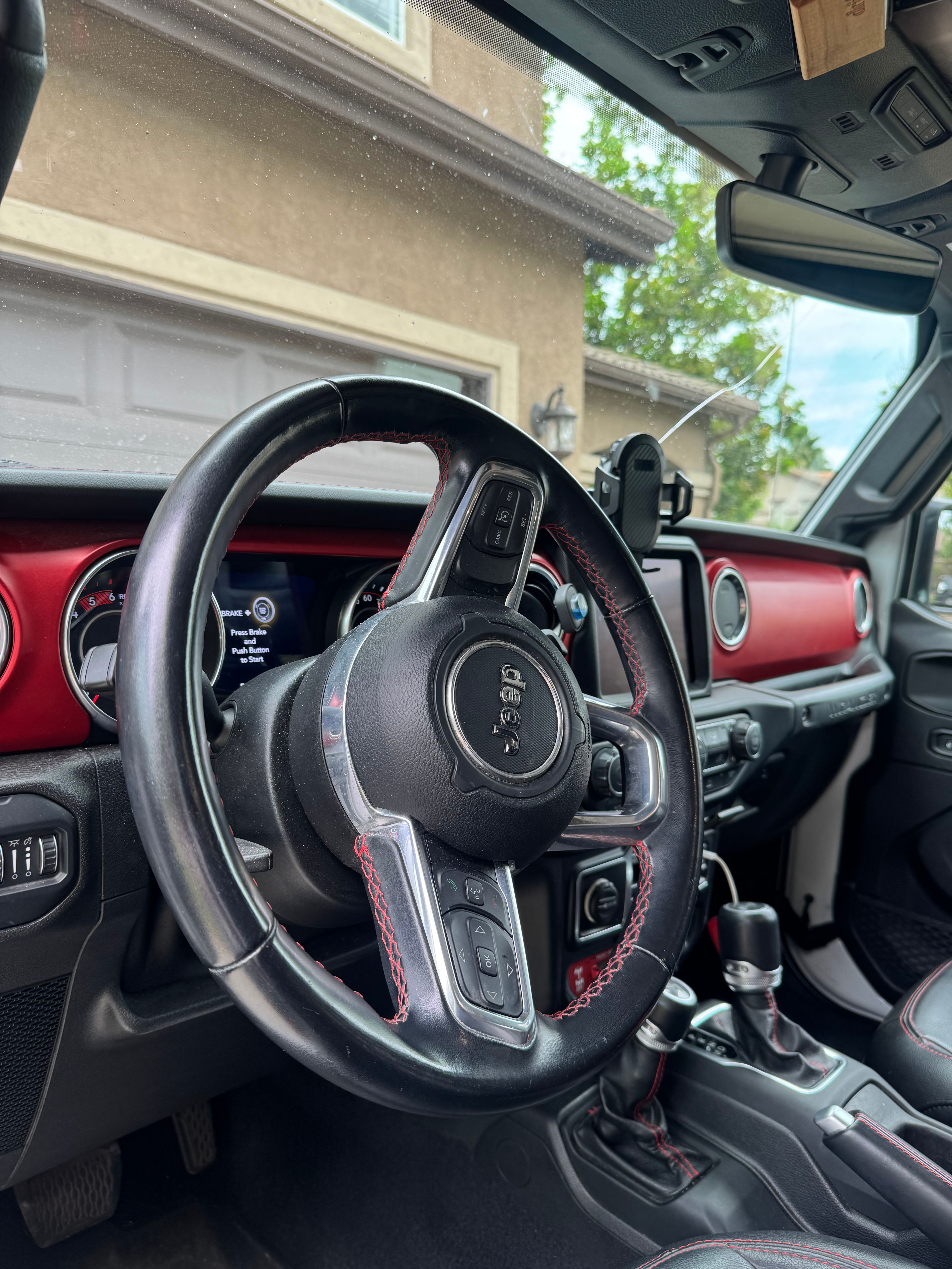 Used 2021 Jeep Wrangler Unlimited Rubicon AWD/4WD image 8