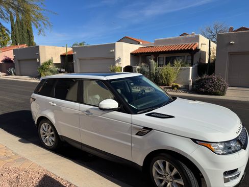 Used 2015 Land Rover Range Rover Sport HSE image 5