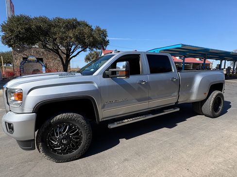 Used 2019 GMC Sierra 3500 Denali w/ Duramax Plus Package image 1