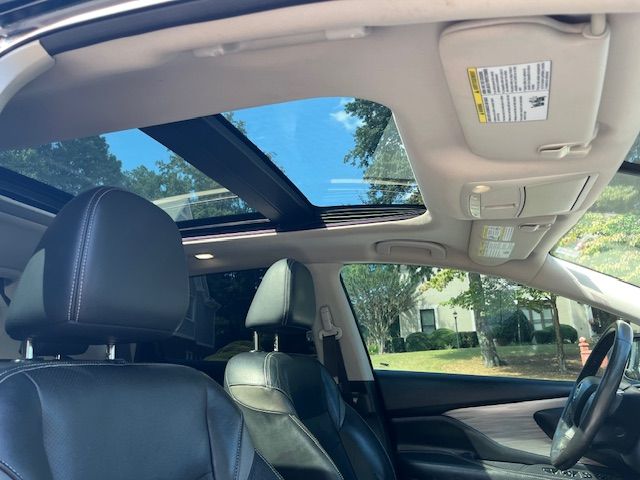 Used 2016 Nissan Murano Platinum w/ Platinum Technology Package FWD image 5