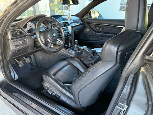 Used 2019 BMW M4 Coupe image 4