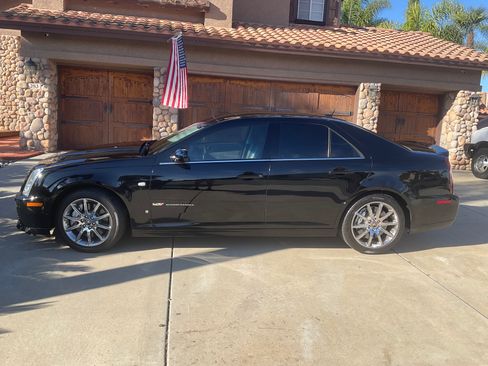 Used 2006 Cadillac STS V image 1