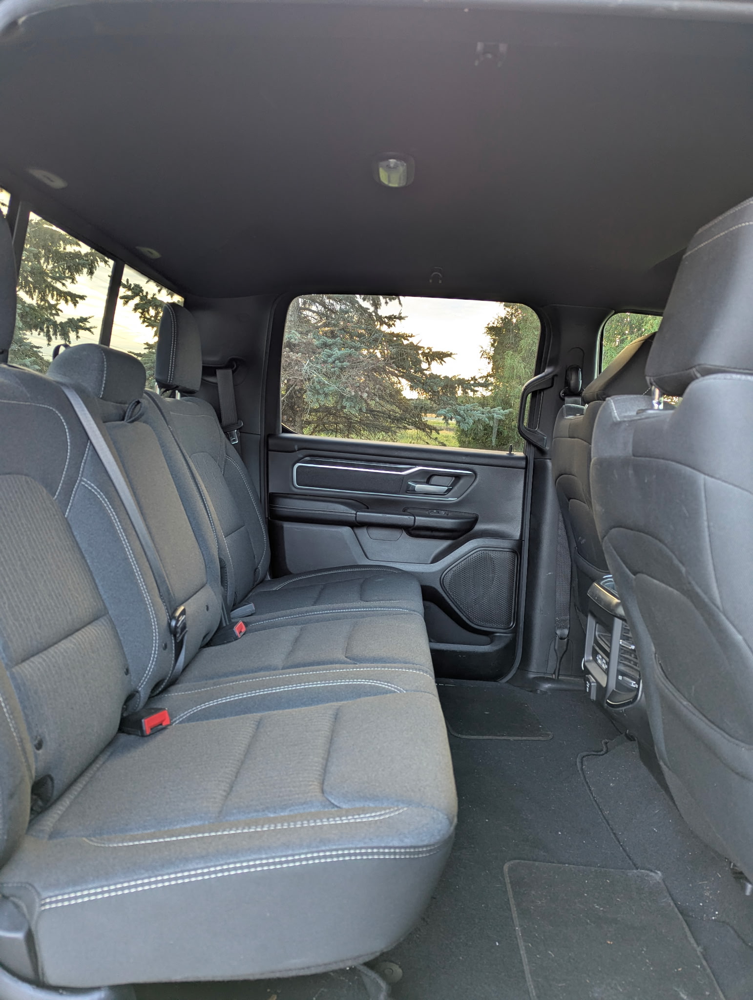 Used 2019 RAM 1500 Big Horn AWD/4WD image 9