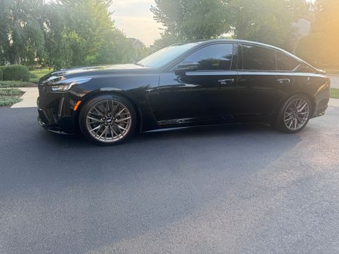Used 2022 Cadillac CT5 V Blackwing RWD image 2