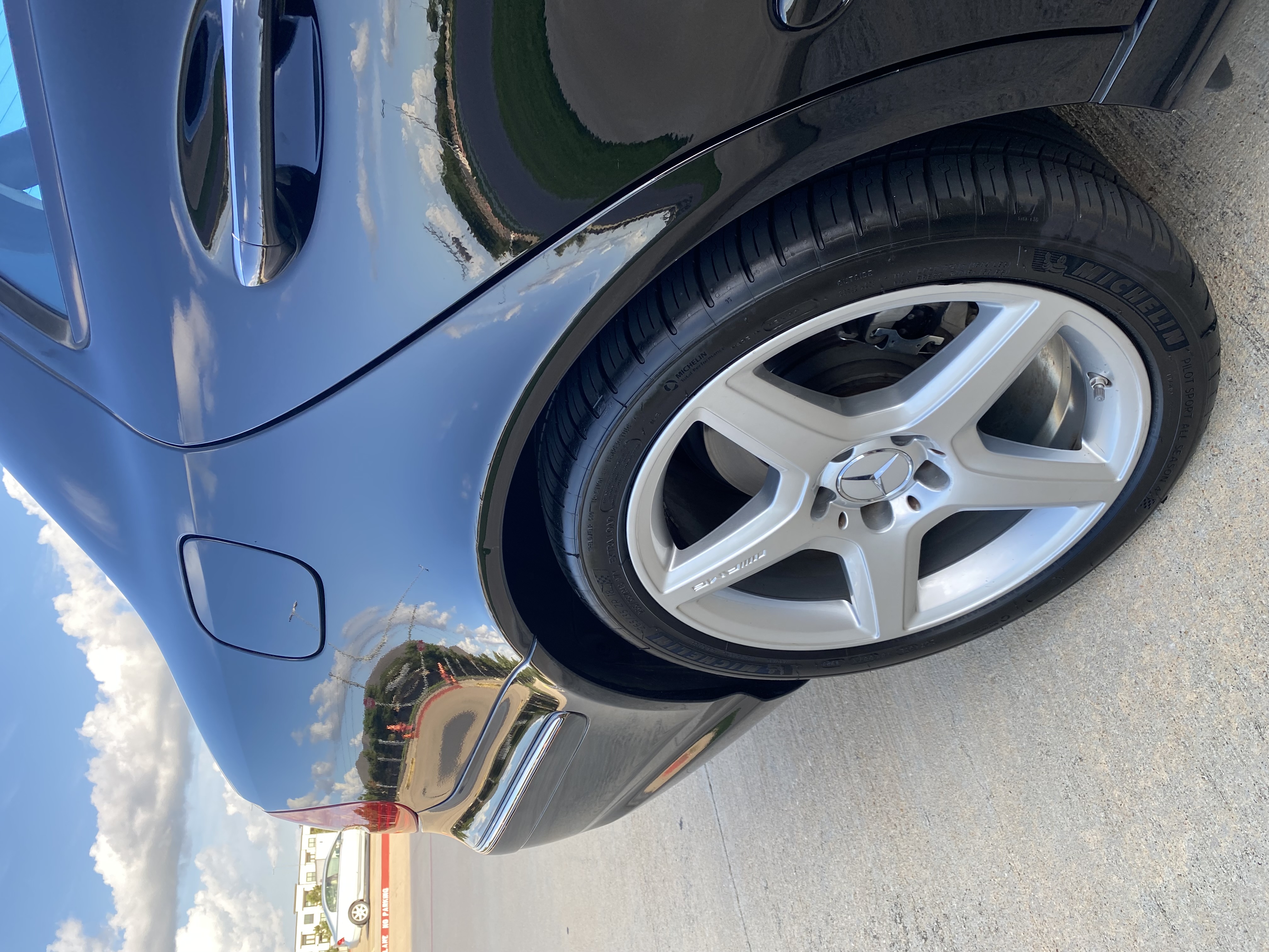 Used 2009 Mercedes-Benz E 550 Sedan image 8