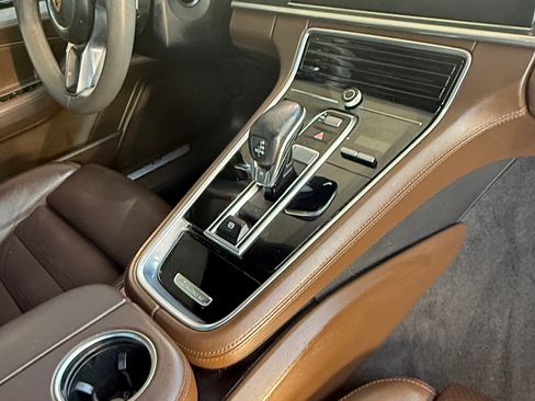 Used 2017 Porsche Panamera 4S image 4