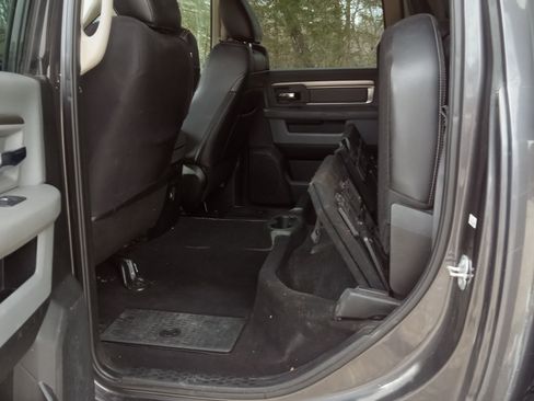 Used 2018 RAM 3500 Lone Star image 10