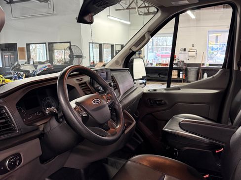 Used 2020 Ford Transit 250 Medium Roof AWD w/ Load Area Protection Package image 10