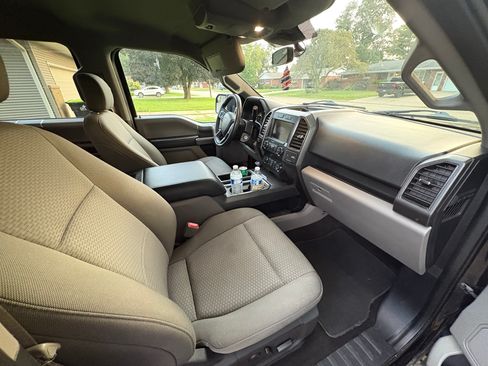 Used 2020 Ford F150 XLT w/ Equipment Group 302A Luxury AWD/4WD image 10