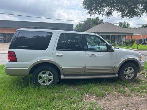 Used 2006 Ford Expedition Eddie Bauer RWD image 4