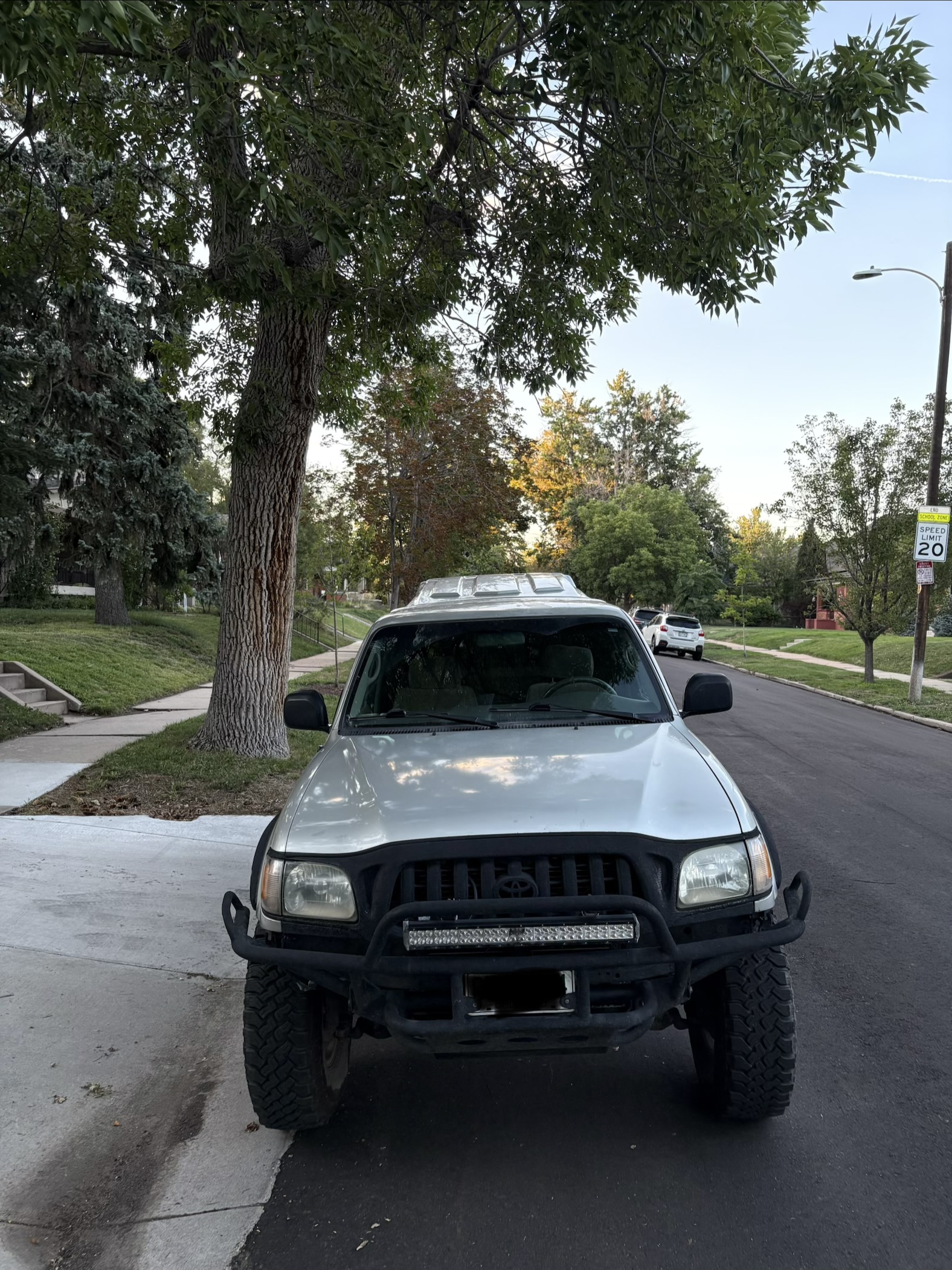 Used 2004 Toyota Tacoma 4x4 Xtracab V6 w/ Convenience Pkg image 2