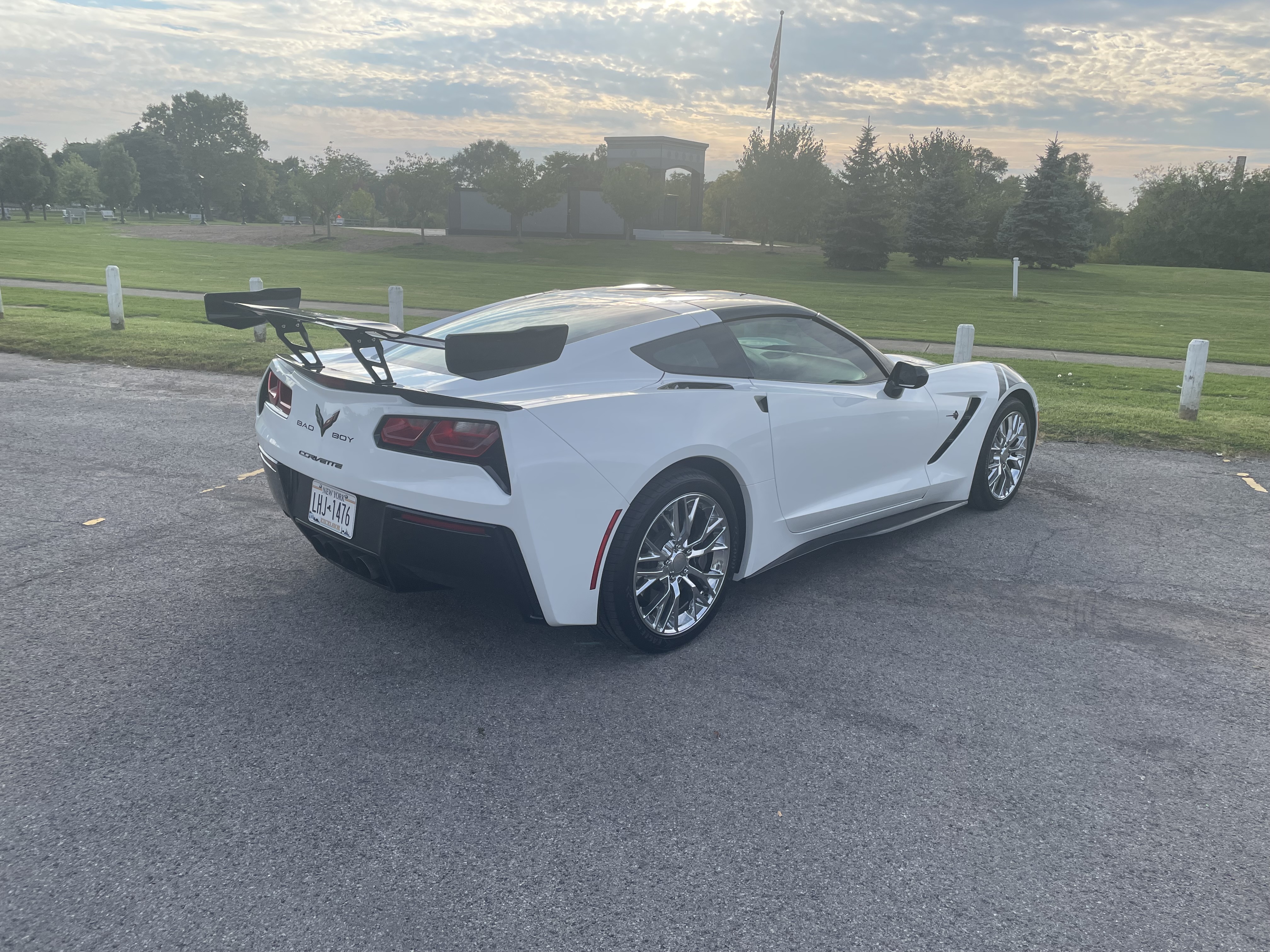 Used 2017 Chevrolet Corvette Stingray Coupe w/ Carbon Flash Badge Package RWD image 6