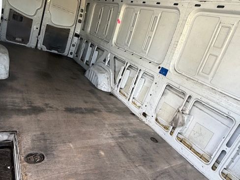Used 2013 Mercedes-Benz Sprinter 2500 image 9