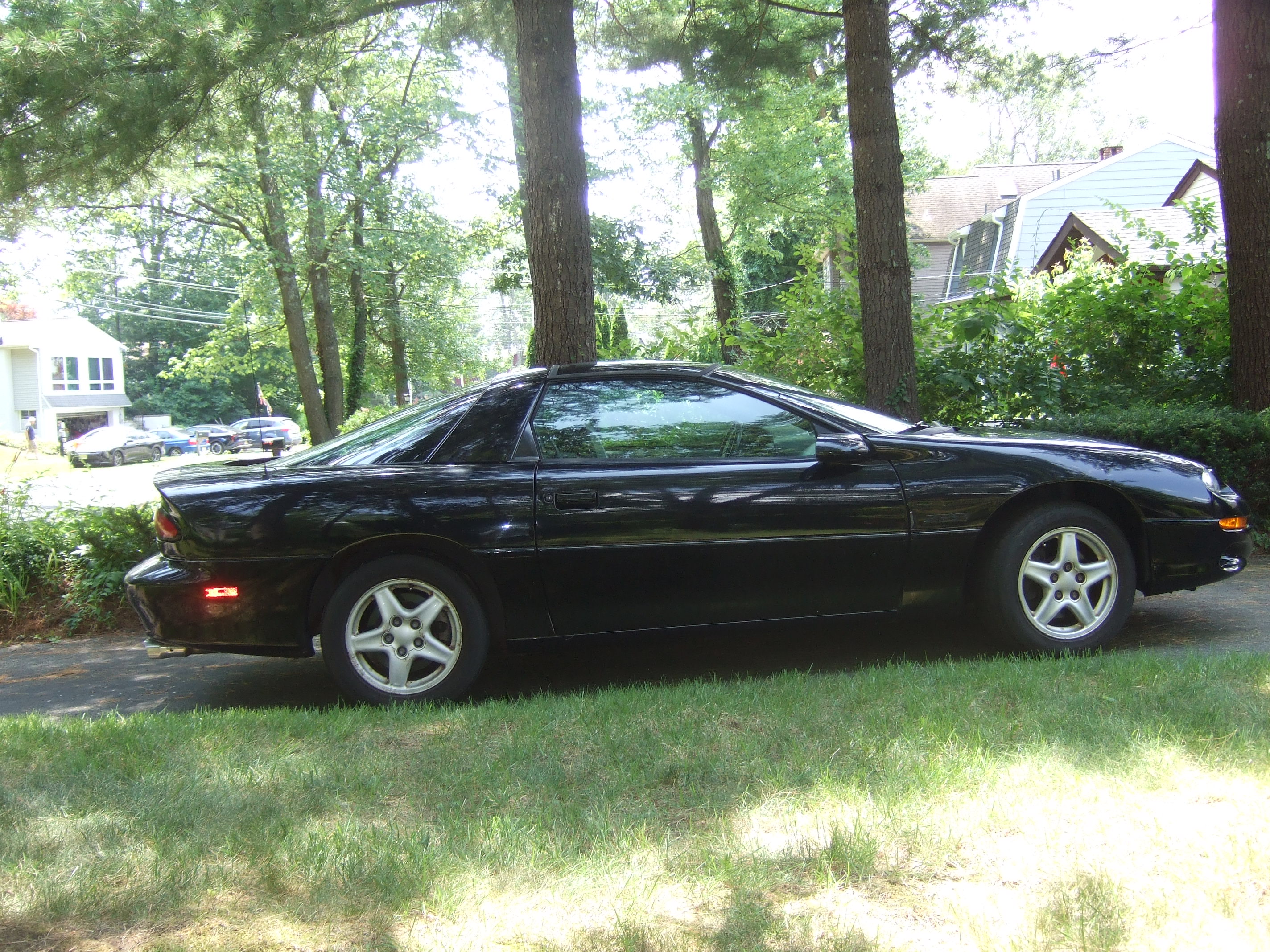 Used 1999 Chevrolet Camaro Z28 w/ Preferred Equipment Group 2 RWD image 1