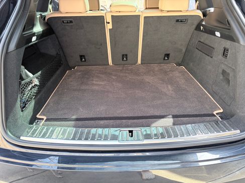 Used 2021 Porsche Cayenne S image 22