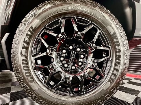 Used 2024 GMC Hummer EV 3X image 21