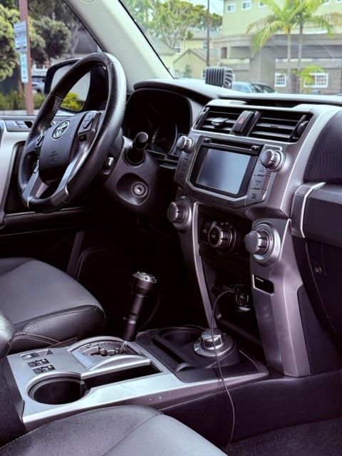 Used 2015 Toyota 4Runner SR5 Premium AWD/4WD image 28