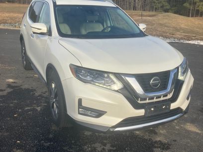 Used 2018 Nissan Rogue SL w/ Premium Package