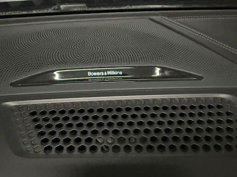 Used 2022 BMW 840i Convertible w/ Comfort Seating Package image 12