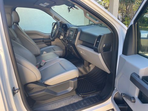 Used 2018 Ford F150 XL w/ Trailer Tow Package image 11