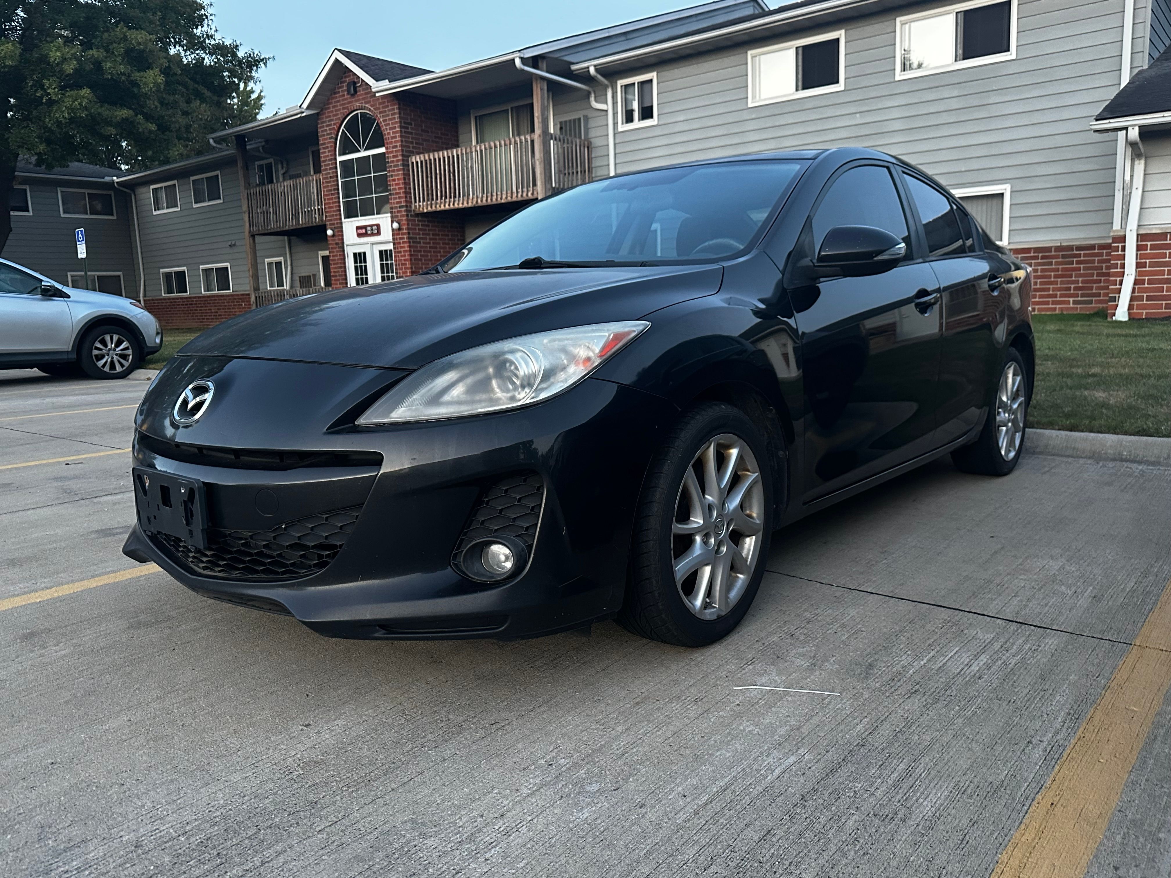 Used 2012 MAZDA MAZDA3 s Grand Touring w/ Tech Pkg FWD image 1