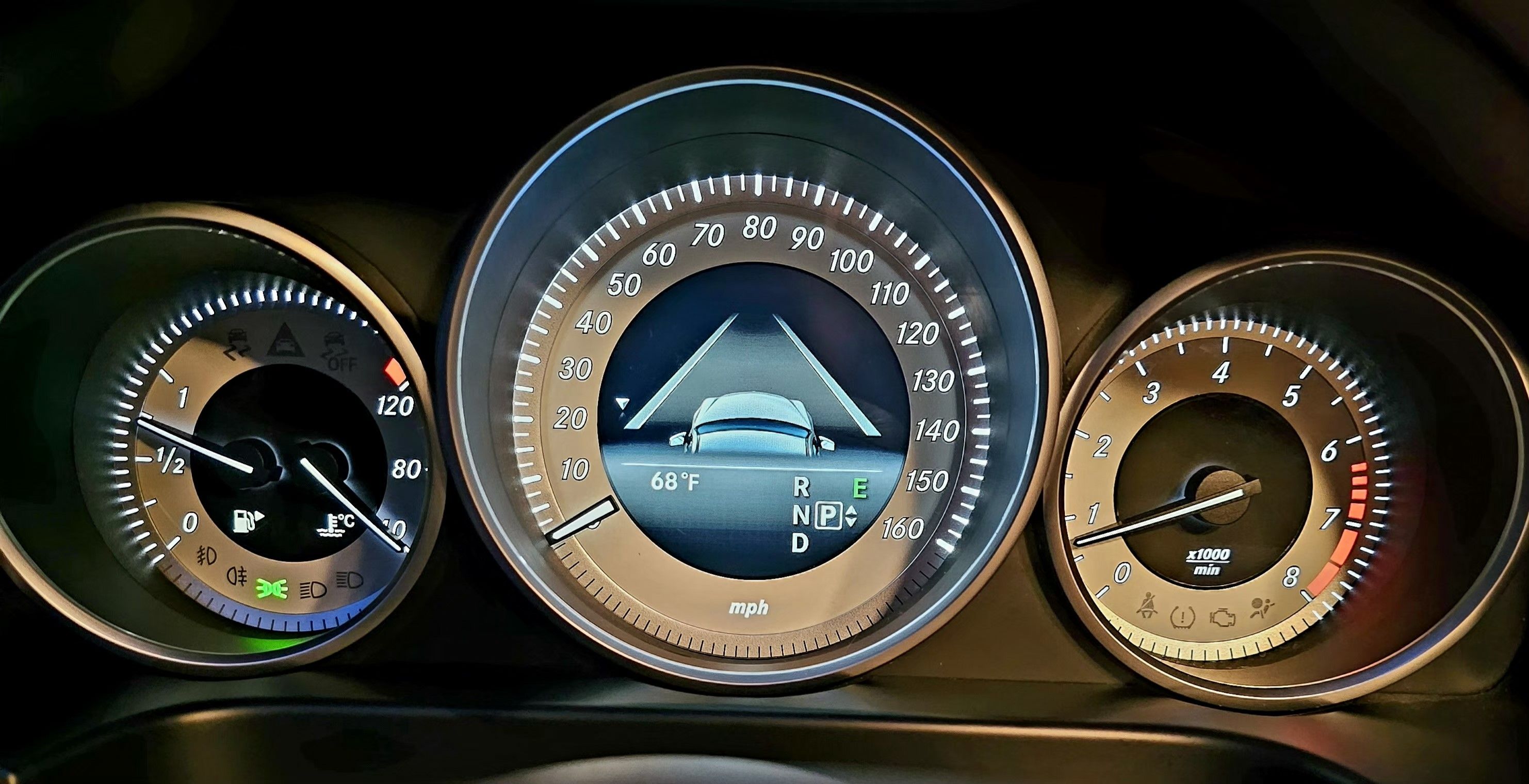Used 2016 Mercedes-Benz E 350 Sedan image 25