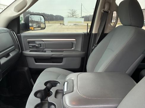 Used 2018 RAM 2500 SLT image 12