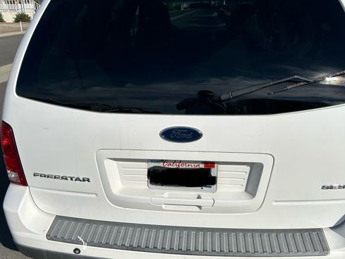 Used 2005 Ford Freestar SES image 5