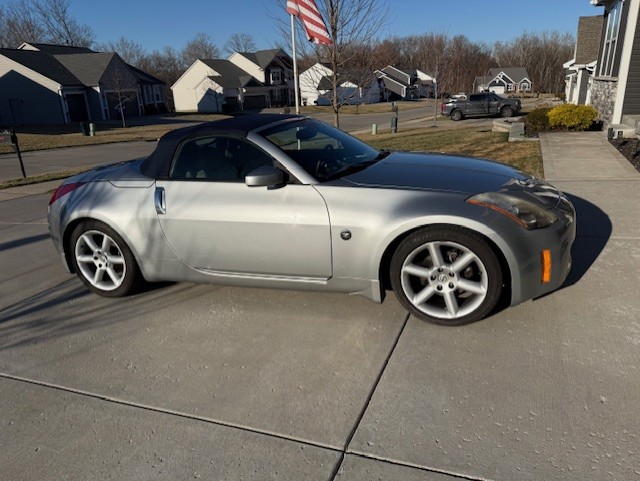 Used 2004 Nissan 350Z Touring RWD image 6