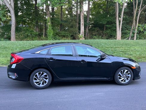 Used 2016 Honda Civic EX image 11