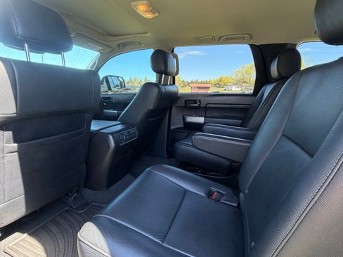 Used 2019 Toyota Sequoia TRD Sport w/ TRD Sport Premium Package image 10