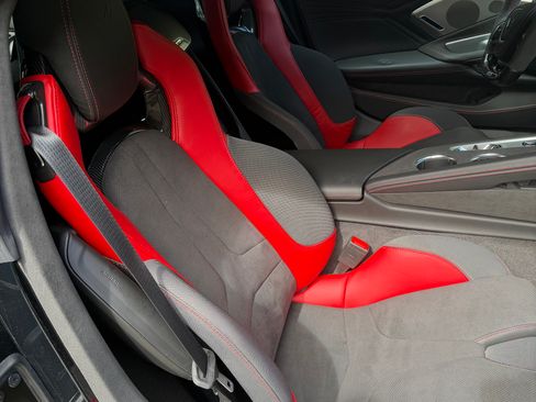 Used 2026 Chevrolet Corvette Z06 RWD image 15