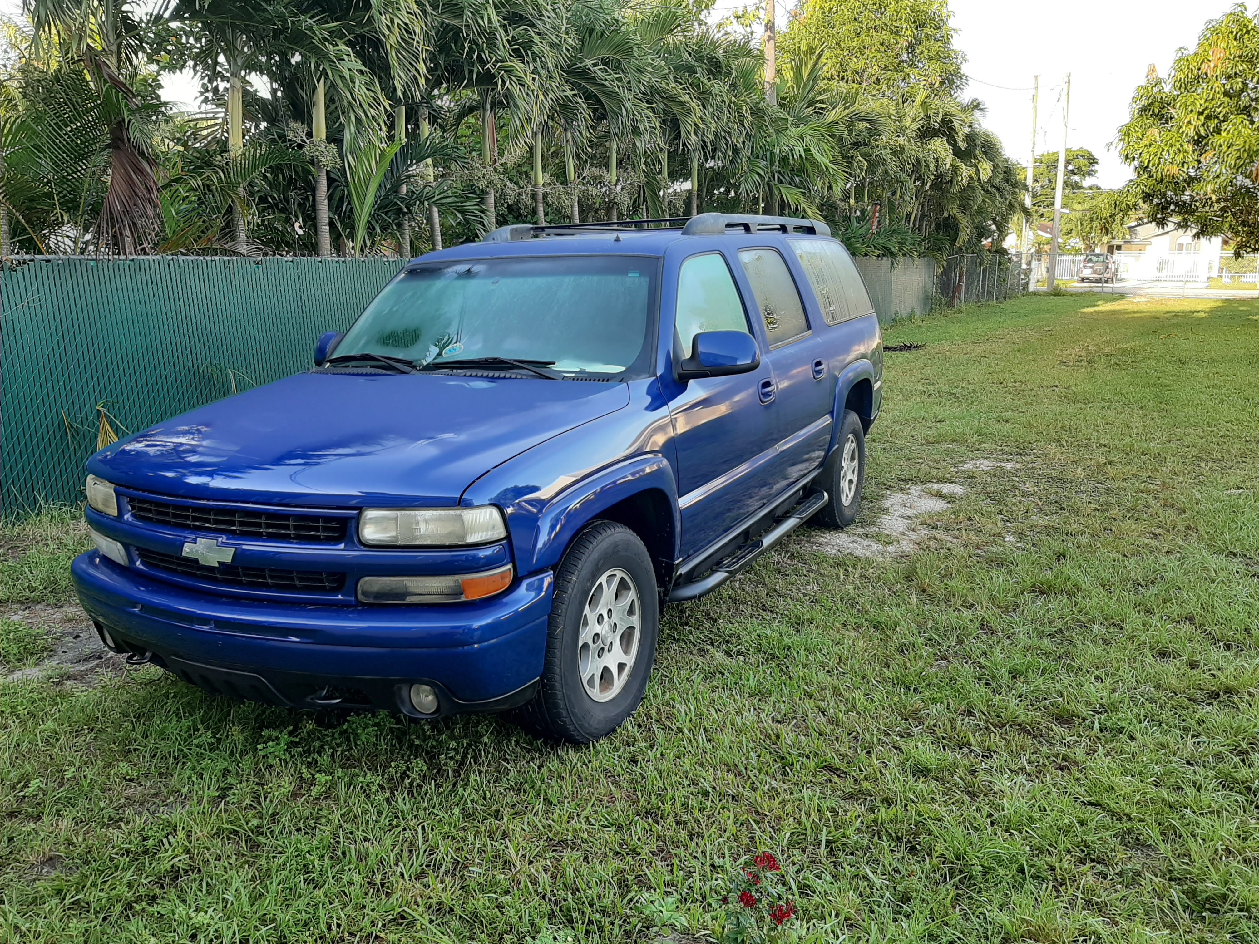 Used 2002 Chevrolet Suburban Z71 AWD/4WD image 6