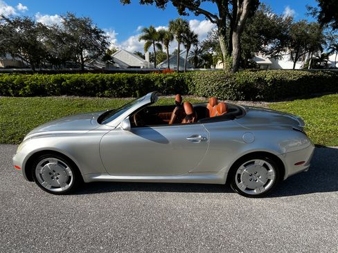 Used 2002 Lexus SC 430 Convertible image 10