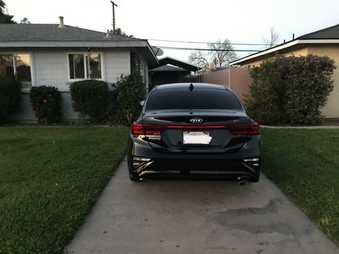 Used 2019 Kia Forte LXS image 4