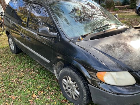 Used 2007 Dodge Caravan SE image 4